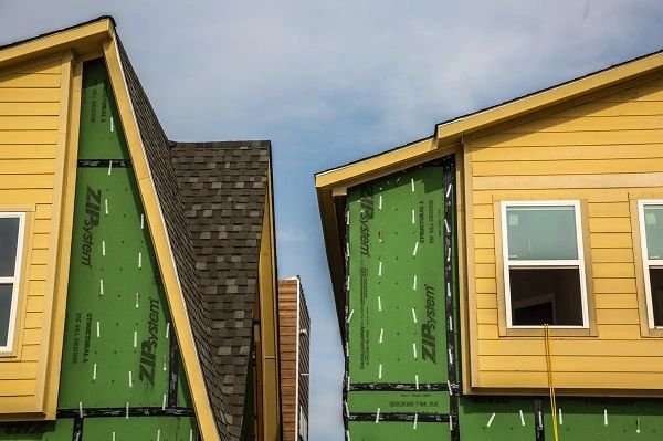 Slide of Roder Roofing Solutions