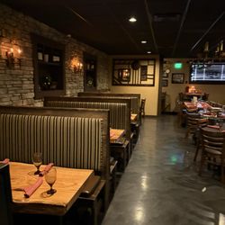 Tony's Trattoria - The inside