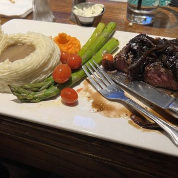 Whiskey Creek - Filet with mashed - Steakhouses Near Me - Bishop, California