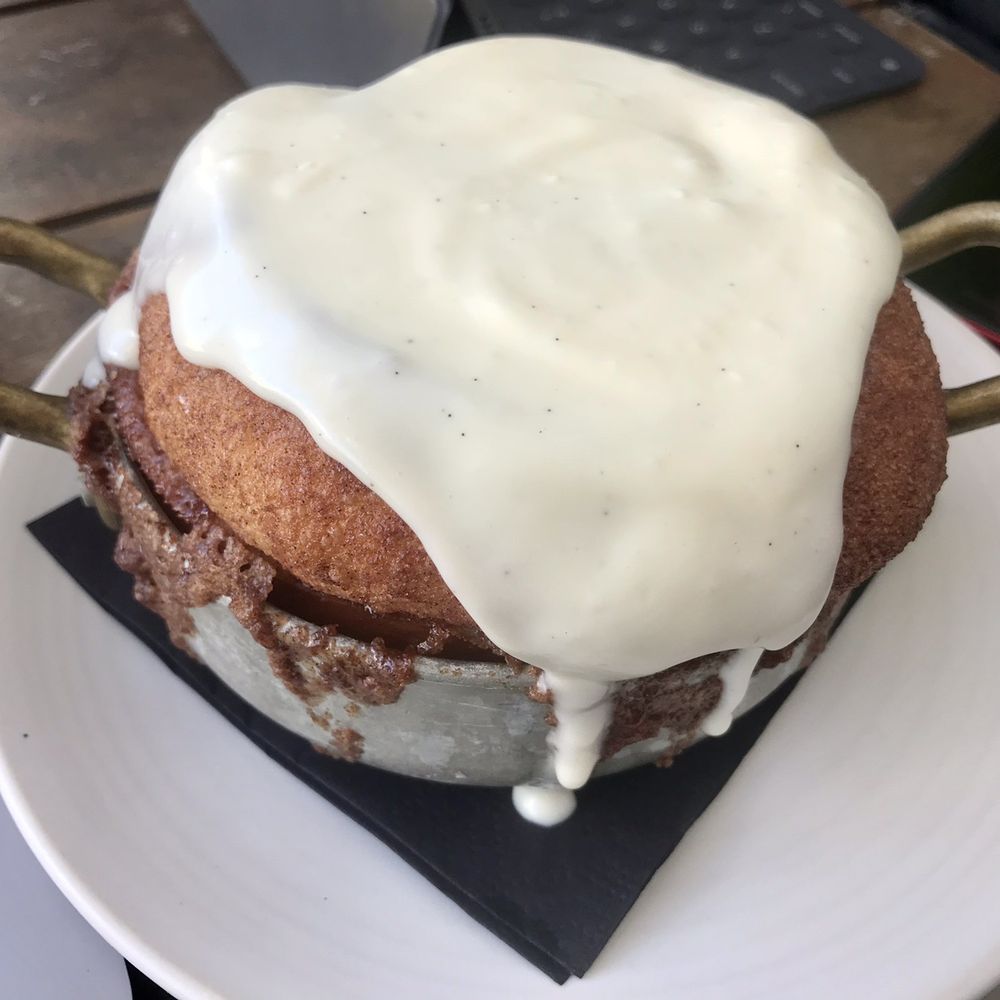 Market at EDITION - Giant cinnamon bun in a pot, made with real vanilla, fun to eat - Coffee & Tea Near Me - Miami Beach, Florida Market at EDITION - Giant cinnamon bun in a pot, made with real vanilla, fun to eat - Coffee & Tea Near Me - Miami Beach, Florida