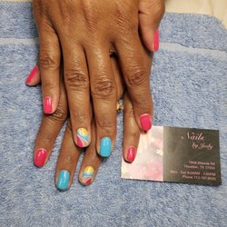 Nails by Judy - Gel manicure with design