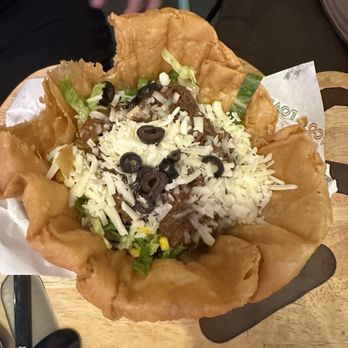 Taco Love - Chicken Barbacoa Tostada Bowl (Barbacoa de Pollo) no jalapeños - Tacos Near Me - Davie, Florida Taco Love - Chicken Barbacoa Tostada Bowl (Barbacoa de Pollo) no jalapeños - Tacos Near Me - Davie, Florida