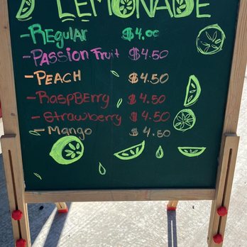 Wurtz strasse bagel san - a lemonade sign - Food Trucks Near Me