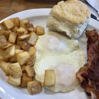Farmhouse Restaurant - American Near Me - Branson, Missouri Farmhouse Restaurant - American Near Me - Branson, Missouri