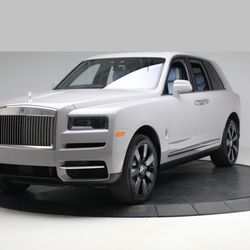 Frisco Premium Transportation - The Rolls-Royce Cullinan, named after the world's largest diamond, is an exquisite choice for a wedding.