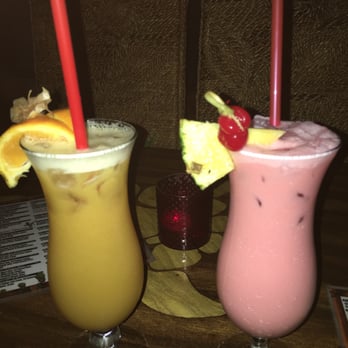 Tiki Taki Bar - Scorpion and lava flow - Cocktail Bars Near Me - Prague, Puerto Rico