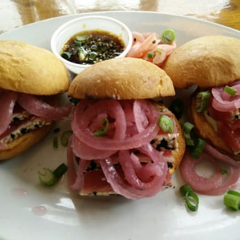 Herbie's Bar and Chowder House - Tuna sliders - Bars Near Me - Marathon, Florida