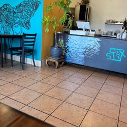 STIX Eatery - Great environment!!
