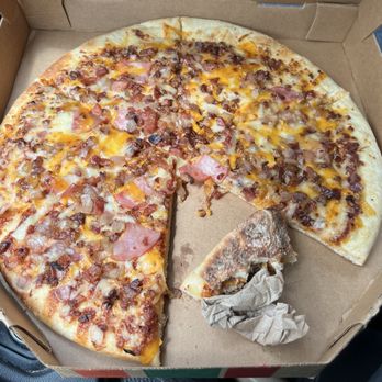7-Eleven - 07/25/2025 - bacon lovers pizza $13.99 on weekends - Convenience Stores Near Me - Overland Park, Kansas 7-Eleven - 07/25/2025 - bacon lovers pizza $13.99 on weekends - Convenience Stores Near Me - Overland Park, Kansas
