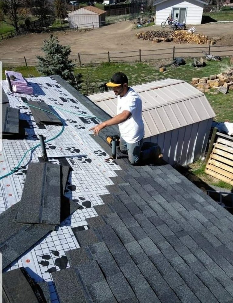 Slide of P&M Roofing