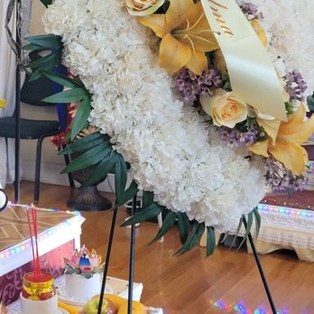 Payeur Silk Flowers - Florists Near Me - Lawrence, Massachusetts
