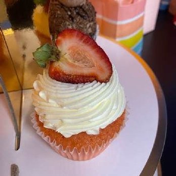 DB Dessert Company - Strawberry Dream Cupcake - Desserts Near Me - Portland, Oregon DB Dessert Company - Strawberry Dream Cupcake - Desserts Near Me - Portland, Oregon
