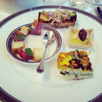 The Langham, Chicago - Sous vide wayu beef, tuna sandwich, fig tart, olive spread - Hotels Near Me - Chicago, Illinois