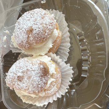 Phoenix Bakery - Cream Puff - Bakeries Near Me - Los Angeles, California Phoenix Bakery - Cream Puff - Bakeries Near Me - Los Angeles, California