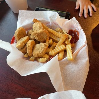 Compa Franks - Kids chicken nuggets and fries - Seafood Near Me - Madera, California