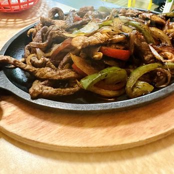 Fonda las tarascas - Steak & Chicken Fajitas - Mexican Near Me - Charlotte, North Carolina Fonda las tarascas - Steak & Chicken Fajitas - Mexican Near Me - Charlotte, North Carolina