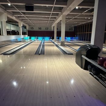 Garage - Bowling - Bowling Near Me - Seattle, Washington Garage - Bowling - Bowling Near Me - Seattle, Washington