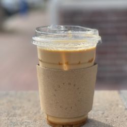 Druthers Coffee - Burnt Caramel Latte