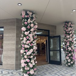 Free People - Entryway