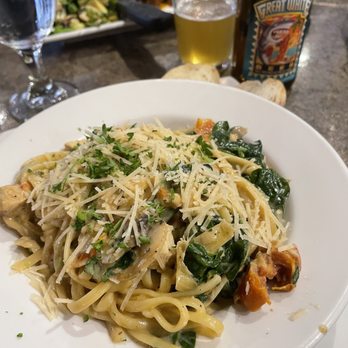 The Twisted Cork - Wine Bars Near Me - Grants Pass, Oregon