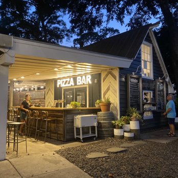 Coastal Crust - Outside - Pizza Near Me - Mount Pleasant, South Carolina