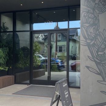 Cascada - Entry - Hotels Near Me - Portland, Oregon Cascada - Entry - Hotels Near Me - Portland, Oregon