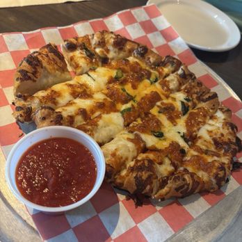 Parry's Pizzeria & Taphouse - Pizza Near Me - Webster, Texas Parry's Pizzeria & Taphouse - Pizza Near Me - Webster, Texas