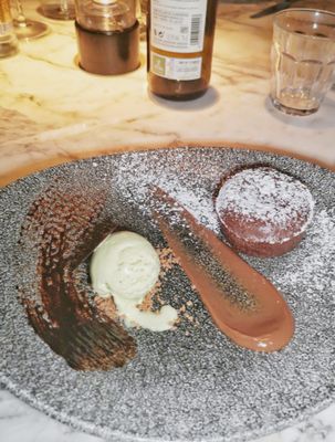 100 Wardour St by null