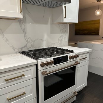 Howard's Appliances & Mattresses - Cafe 30 in. 5.6 cu. ft. Smart Gas Range - Appliances Near Me - Westminster, California Howard's Appliances & Mattresses - Cafe 30 in. 5.6 cu. ft. Smart Gas Range - Appliances Near Me - Westminster, California