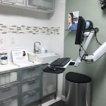 Willie Richardson, MD - Dermatologists Near Me - Fort Lauderdale, Florida Willie Richardson, MD - Dermatologists Near Me - Fort Lauderdale, Florida
