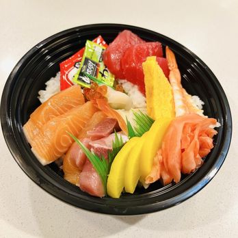Kuzma's Fish Market - Chirashi Bowl - Seafood Markets Near Me - Edmonds, Washington Kuzma's Fish Market - Chirashi Bowl - Seafood Markets Near Me - Edmonds, Washington