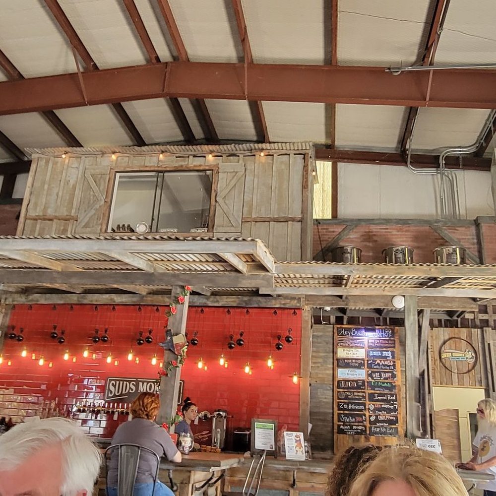 Suds Monkey Kitchen & Brewery Dripping Springs - Brewpubs Near Me - Austin, Texas