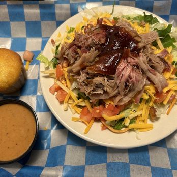 Famous Dave's Bar-B-Que - Dave's Sassy BBQ Salad Georgia Chopped Pork - Barbeque Near Me - Westbury, New York Famous Dave's Bar-B-Que - Dave's Sassy BBQ Salad Georgia Chopped Pork - Barbeque Near Me - Westbury, New York