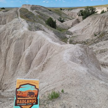 Badlands National Park - Pinnacles Overlook has some gnarly narrow off-trails - Parks Near Me - Interior, South Dakota