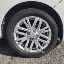 America Car Rental - How the tires were given to us.