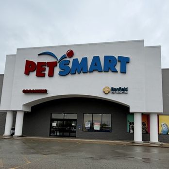 PetSmart - Exterior/entrance - Pet Training Near Me - Greensburg, Pennsylvania PetSmart - Exterior/entrance - Pet Training Near Me - Greensburg, Pennsylvania