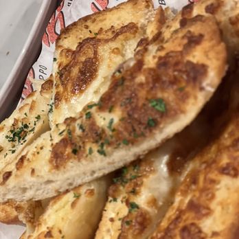 Buca di Beppo Italian Restaurant - Mozzarella Garlic Bread - Italian Near Me - Shenandoah, Texas
