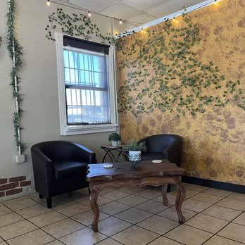 Coffee Waffle - Sitting space - Breakfast & Brunch Near Me - Clint, Texas