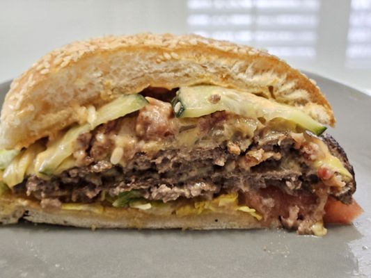 Yeanie's Burgers and Social by null