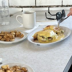 Charlie's Restaurant