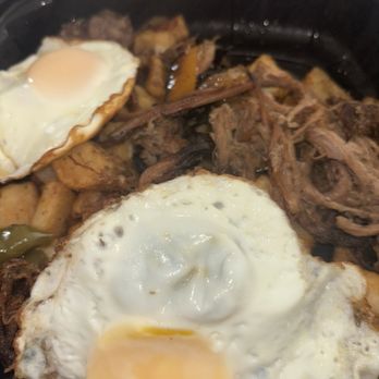 Pop's Corner - Farmhouse Hash Bowl - Breakfast & Brunch Near Me - Point Pleasant Beach, New Jersey