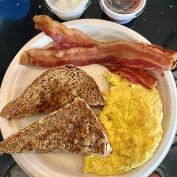 DV8 Kitchen - Breakfast Plate - Bakeries Near Me - Lexington, Kentucky