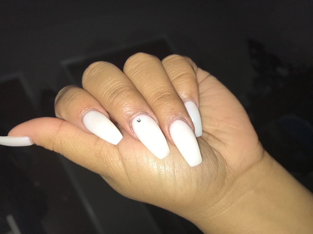 MODERN NAILS - 11 Photos & 27 Reviews - Nail Salons - 837 W Broadway, Vancouver, BC - Phone