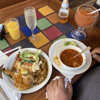 El Torito - Rico menudito michelada mimosa y comida del buffet deliciosisima - Mexican Near Me - Sherman Oaks, California