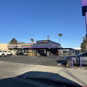 Burger 3000 - Store front - Burgers Near Me - Chatsworth, California