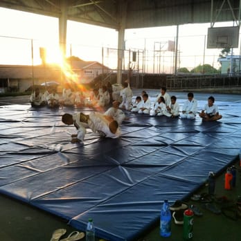 Relson Gracie - Team Papakolea Jiu-Jitsu - Shining light on the kids class, starting at 6pm, Tuesdays an Thursdays. - Brazilian Jiu-jitsu Near Me - Honolulu, Hawaii Relson Gracie - Team Papakolea Jiu-Jitsu - Shining light on the kids class, starting at 6pm, Tuesdays an Thursdays. - Brazilian Jiu-jitsu Near Me - Honolulu, Hawaii