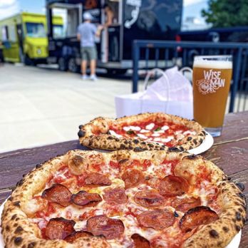 Uptown Pizza WS - Pepperoni Pizza - Food Trucks Near Me Uptown Pizza WS - Pepperoni Pizza - Food Trucks Near Me
