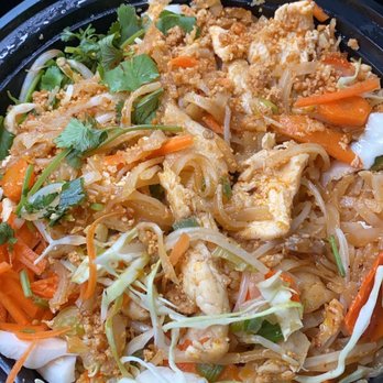 Thai Bite - Chicken pad Thai - Thai Near Me - Aliso Viejo, California Thai Bite - Chicken pad Thai - Thai Near Me - Aliso Viejo, California