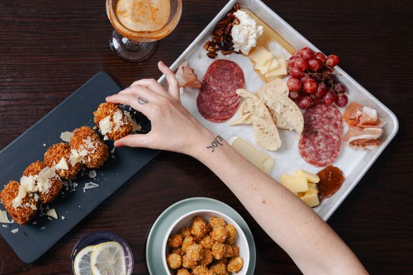 toast + tonic creative kitchen by null