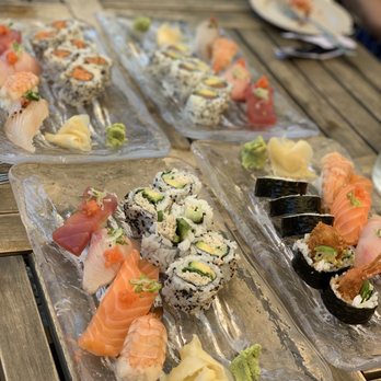 Kuro Bistro - 4 sushi  Sushi Lunches - Japanese Near Me - Lake Forest, Illinois